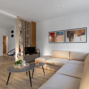 Central Flat near Diamond Mall