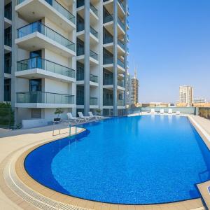 Work & Relax Above the City- JVC Perfect Stay