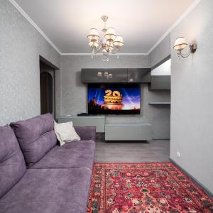 A cozy three room apartment in the heart of the city