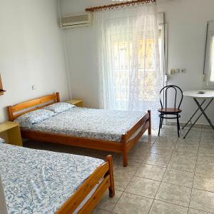 Flora Rooms