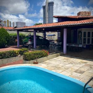 Flor de Ipê Hostel