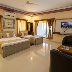 Golden Ring Resort