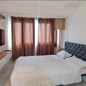 The Residences at Commonwealth - Fernly Turf