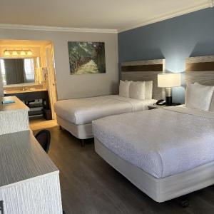 SureStay InnSuites Phoenix Hotel & Suites by Best Western