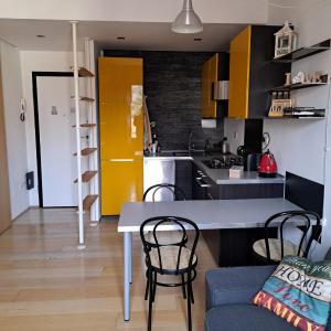Lion's apartment