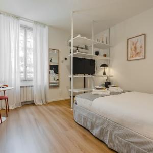 Naviglio Suite - Eleganza e Relax a 2 Min dalla M4 e dai Navigli
