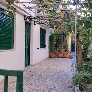 Small House with Garden