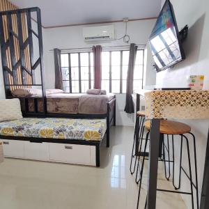 Apartment near Malls