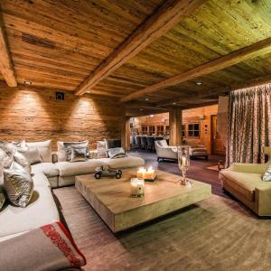 Luxuriöses Zermatt Chalet mit Pool & Jacuzzi