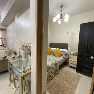 Lucky Condotel (Shore Residences)