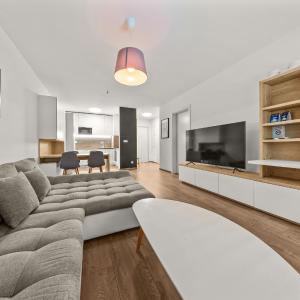 Air Conditioned 2 room apartment, Old City, new building - Stein