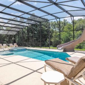Waterslide 6 bed Lux Villa Emerald Island