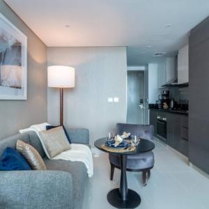 The Bayroom