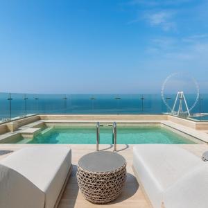 JBR Luxury Penthouse with private pool, cinema, gym, spa etc