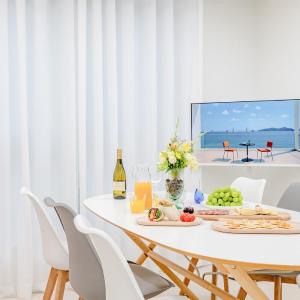 Family & Group Stay, 아차산역3분 신축 3룸 5베드 성수 강남 잠실 롯데월드 KSPO