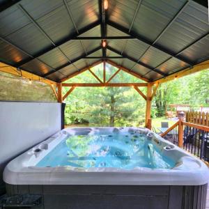 Chalet bord de l'eau avec spa