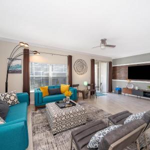 476LP TOWNHOUSE 5 BEDROOMS & 4 BATHROOMS + POOL
