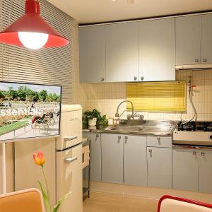 Cozy Colorful Stay near Hongdae and Airport Line for up to 6 Guests with Luggage Storage