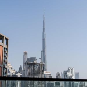 TRPS - Peninsula Five, Business Bay - Stylish 1BR - Canal & Burj Khalifa Views