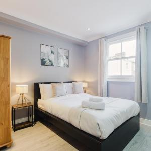 Elegant Fulham & Chelsea 3 Bed House With Roof Terrace & Jacuzzi