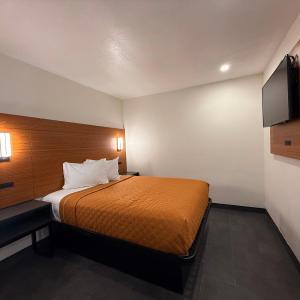 SOFI MOTEL
