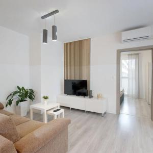SALAN Apartman West