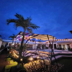 Villa Del Pueblo Inn