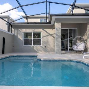 NEW to Market 5 Bed - Storey Lake Retreat