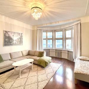 Elegant Jugend city retreat 79m2