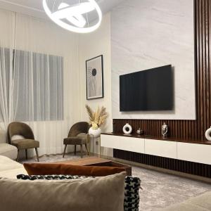2 Bed Apartment - Balcony Parking Wifi
