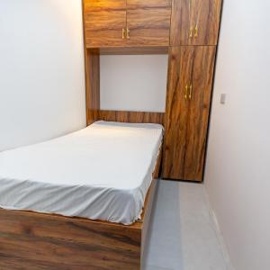 budget rooms for female guest in the heart of Dubai