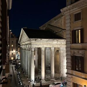 Mommy's - Pantheon house