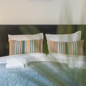 Calm Linné Home Steps from Haga - Fully Equipped Apt