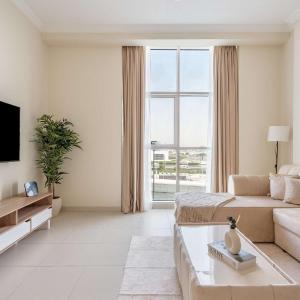 Chic 1BR w Pool Sauna & Steam Room Access