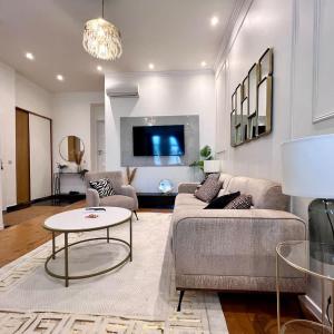 Spacious Family Apartment for 9 near Brussels Midi Station