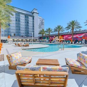 OYO Hotel and Casino Las Vegas