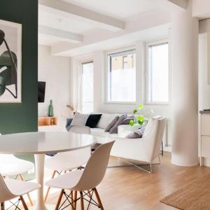 2ndhomes Stylish Studio with Balcony