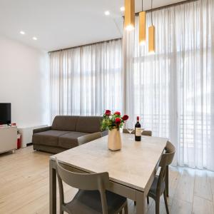 Ruote Charlotte By Florence Sweet Homes