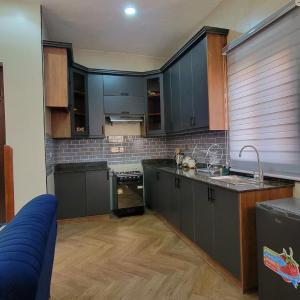 Sunrise crib apartment