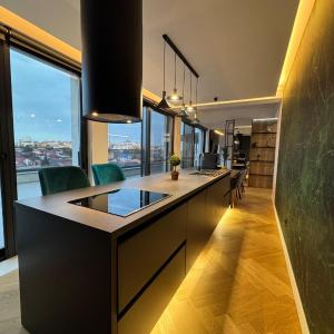 Sky View Penthouse