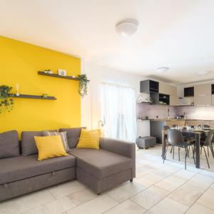 [Style and Comfort in the Heart of the City]