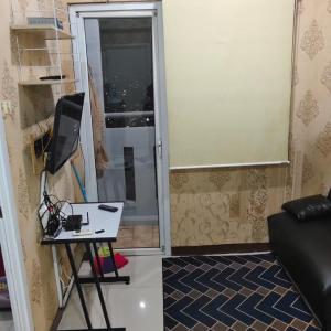 GuestHouse in Green pramuka Square Mall 2br