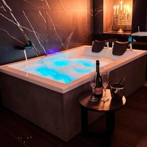 Dejan Lovely Flat with Jacuzzi