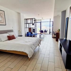 Azul Studio, 3 blocks from Central Park