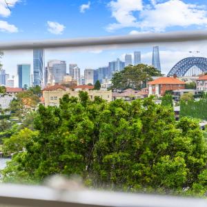 Harbour Bridge View 2BR Resort
