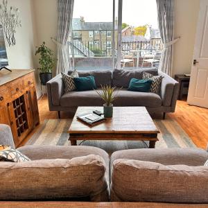 31b St Leonards Road - 2 bed with balcony