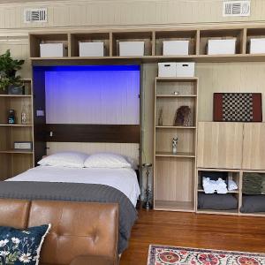 Romantic Studio Apt in Historic Downtown Savannah