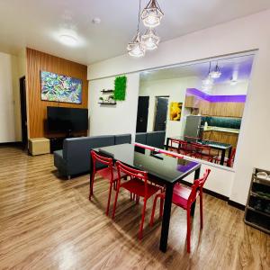 DMCI Bristle Ridge Condominium Unit 404 2bedrooms 5guests