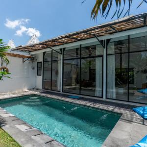 Canggu 4BR Private Pool Rooftop Mila Mou Villa by Bali Bliss Properties