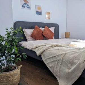Honey I`m home Apartments
